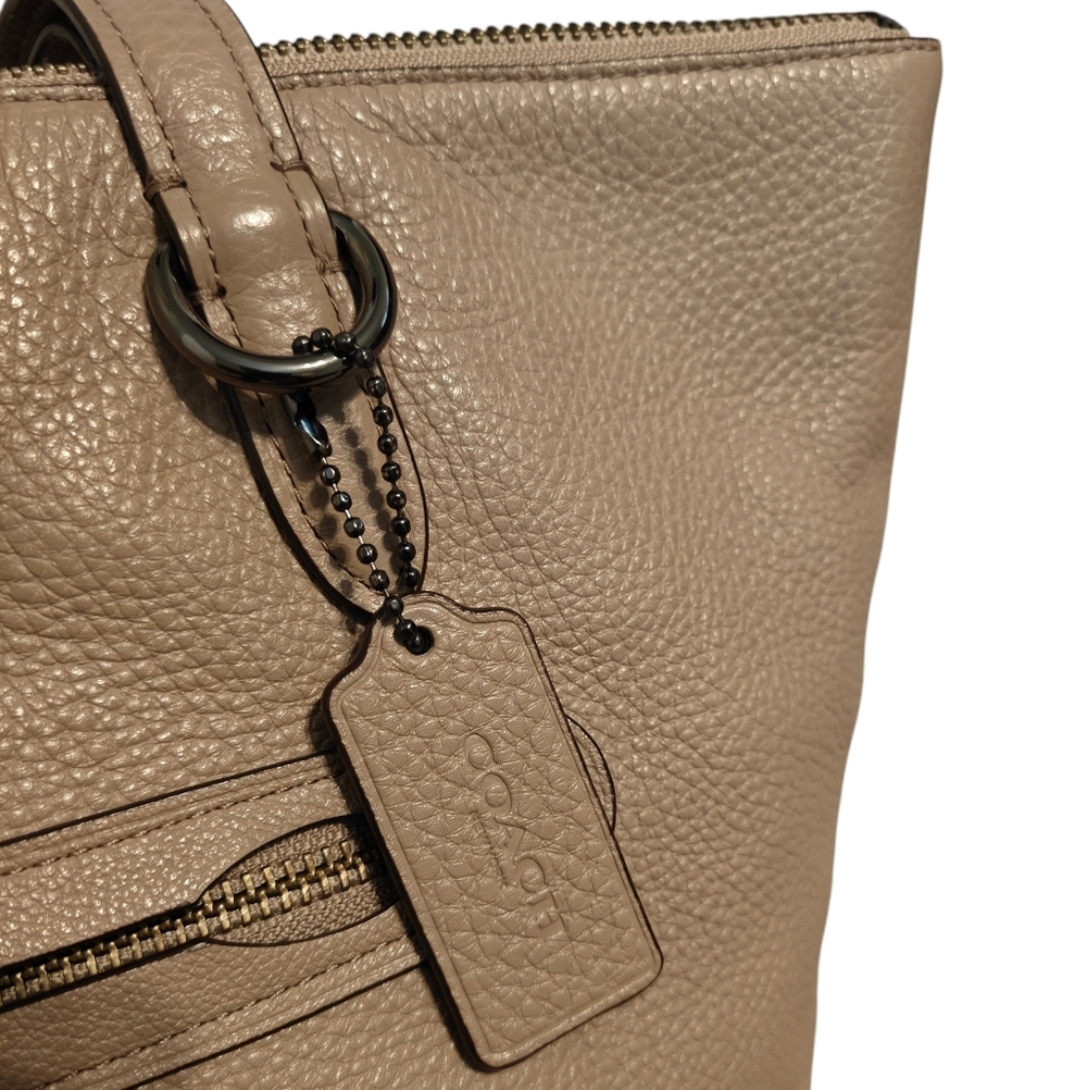 COACH Taylor Tote In Tan Pebble Leather - Picture 4 of 16